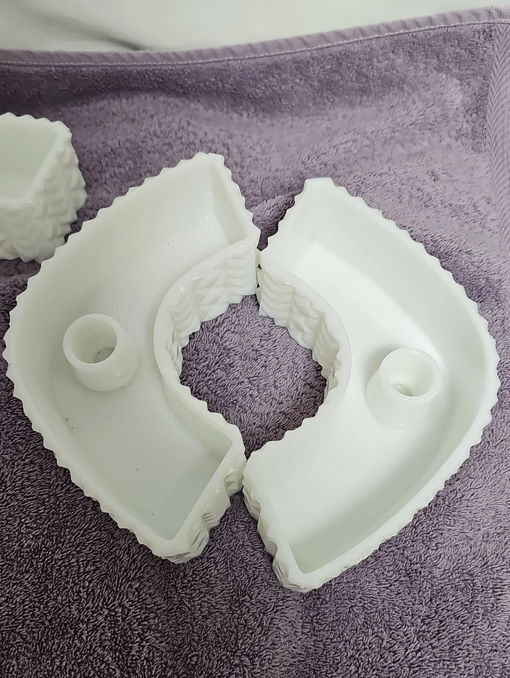 Vintage Westmoreland Curved Candle/Server Milk Glass Home Accents
